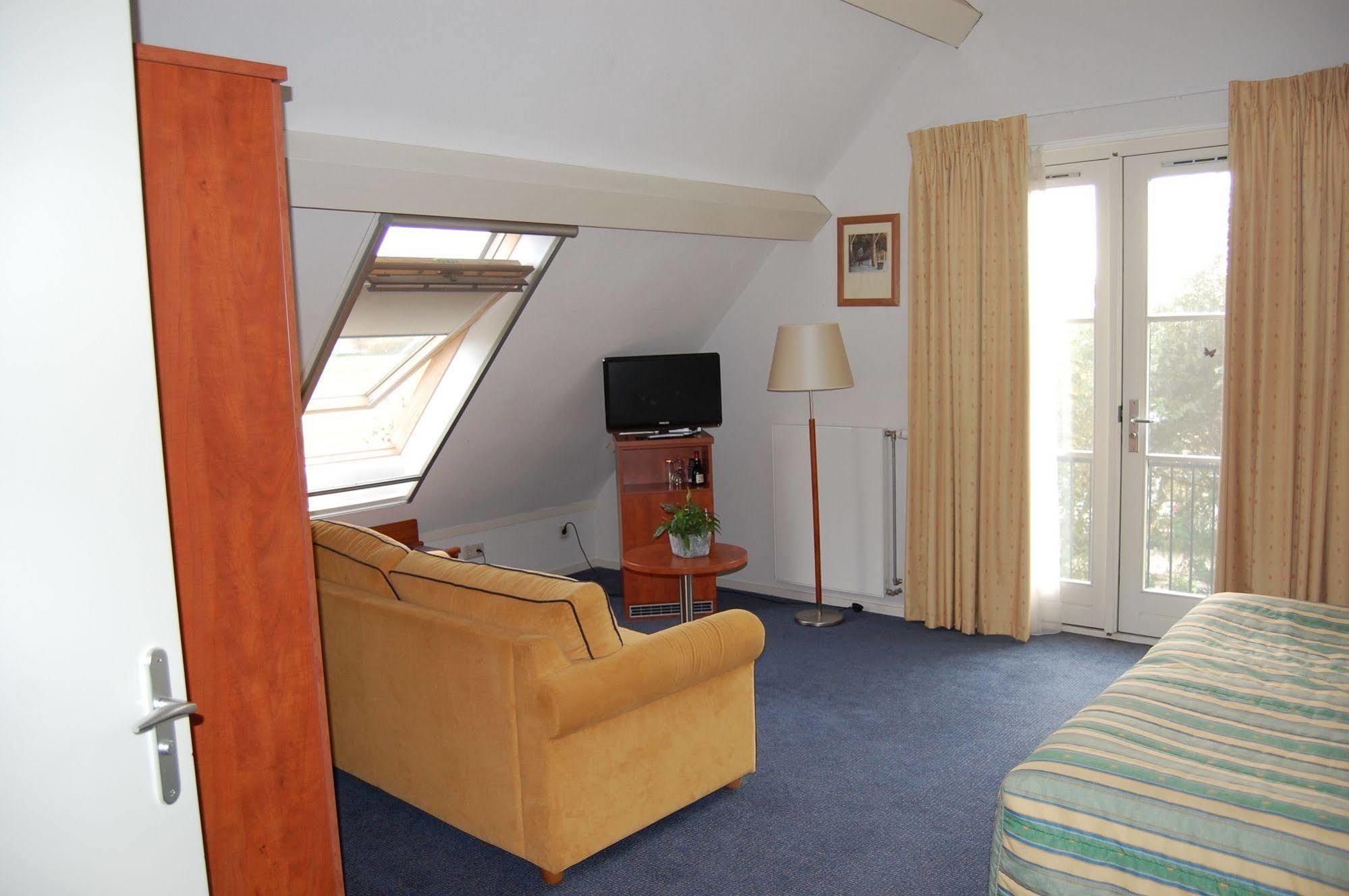 Bed and Breakfast De Willigen Logies Vreeland Экстерьер фото